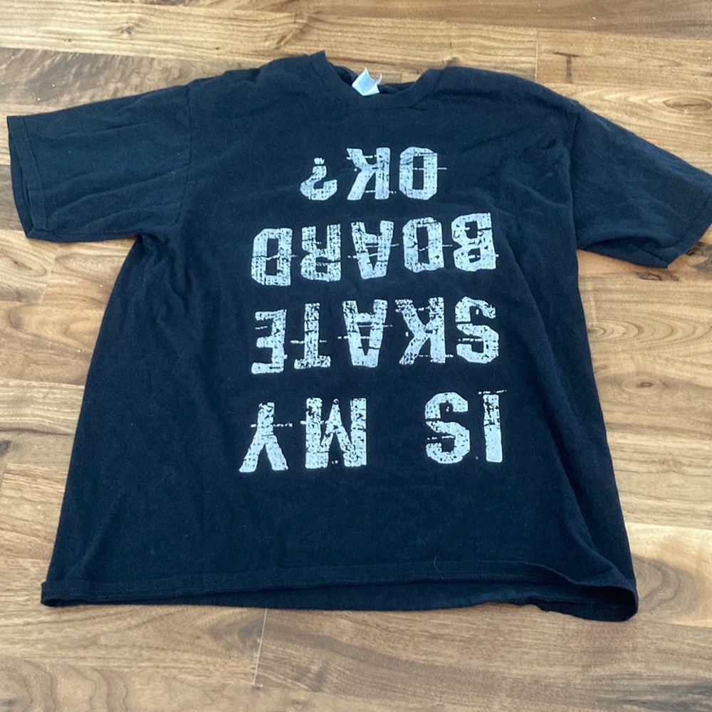 Black t shirt